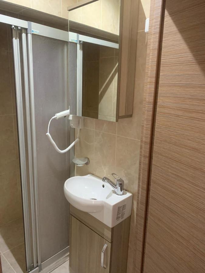 Luna Suites Taksim Istanbul Bagian luar foto