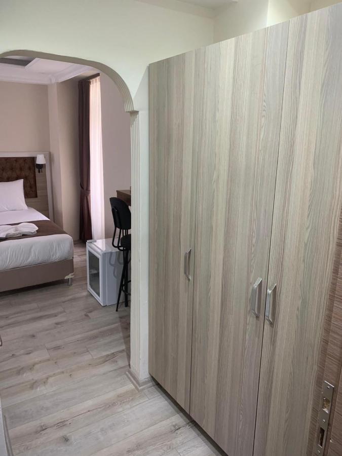 Luna Suites Taksim Istanbul Bagian luar foto